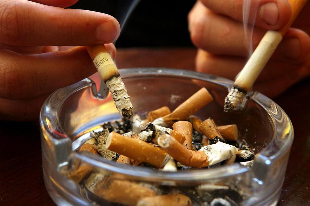Should cigarettes be banned?